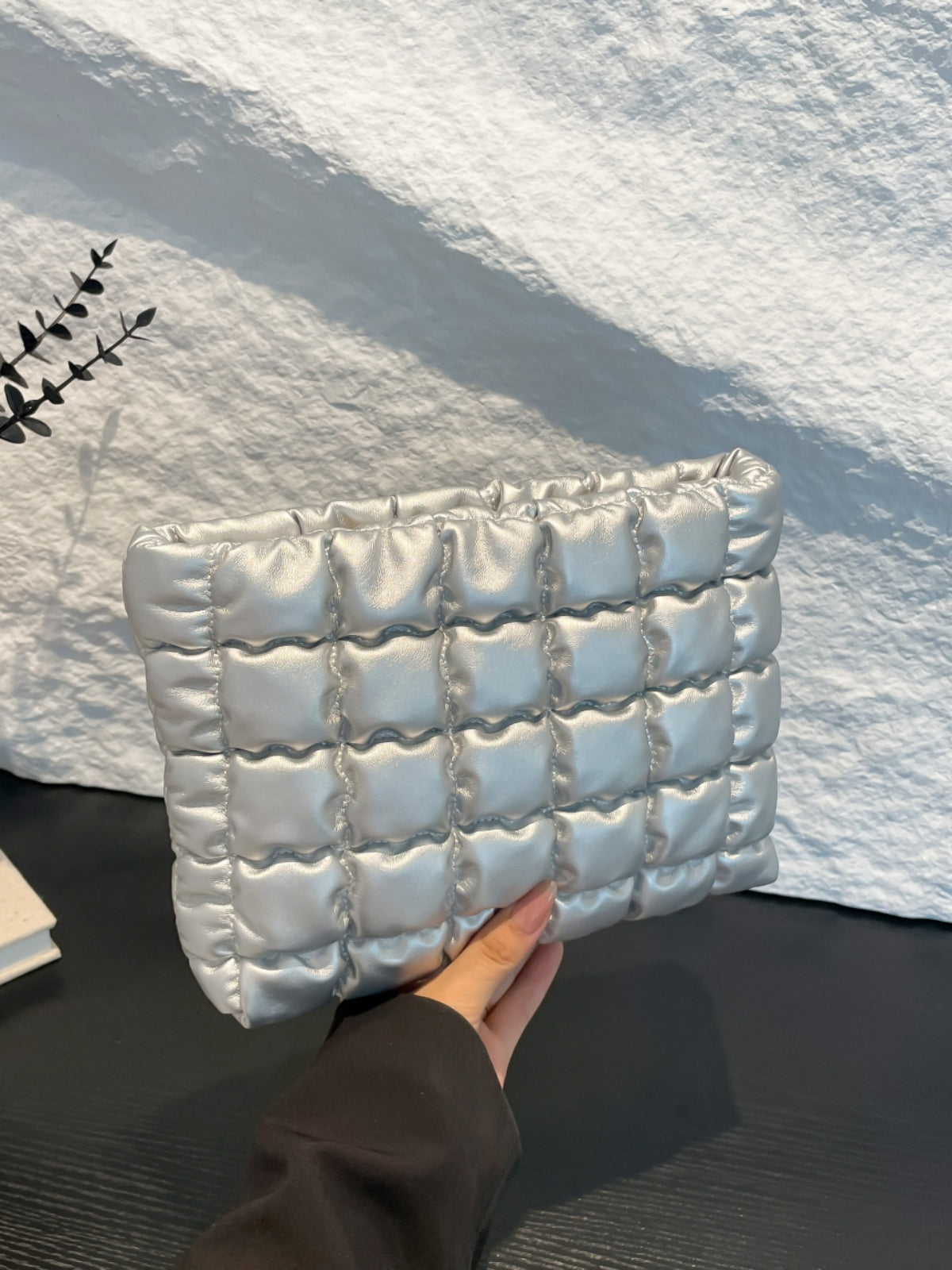 Heri Plaid Clutch with Zipper